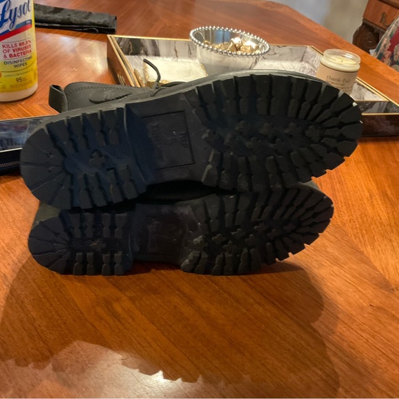 Men’s combat style boots - Picture 3 of 6